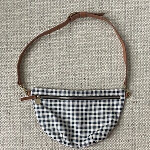 Clare V. x Heather Taylor Home Grande Fanny in navy/white gingham